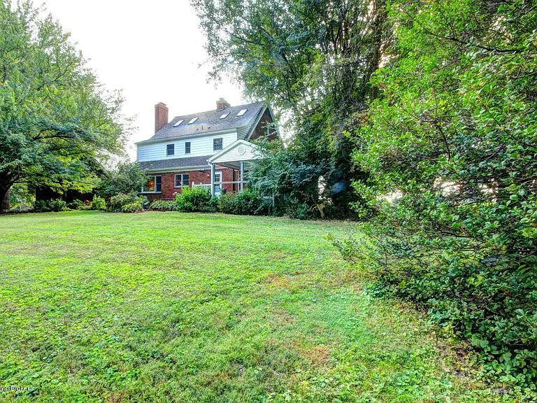 11207 Seatonville Rd — Photo 20