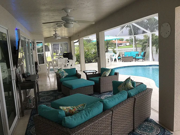2543 SW 15th Ave — Photo 9