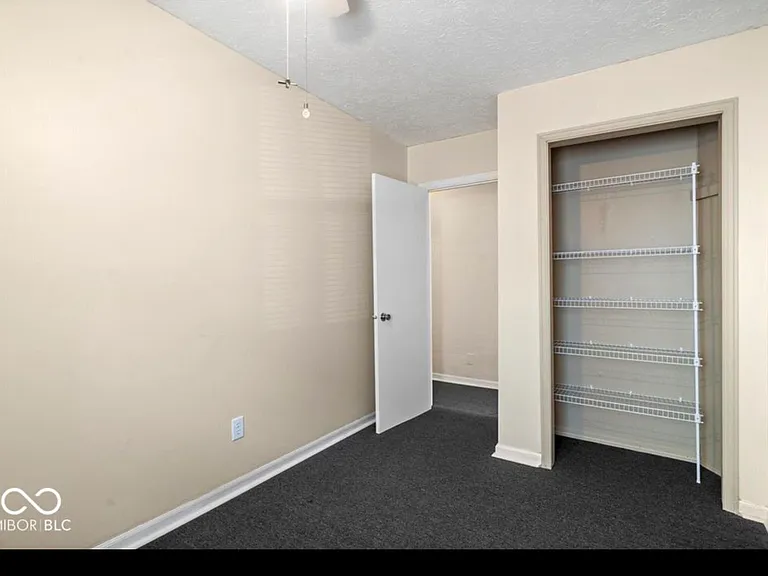 409 W Wiley St — Photo 13