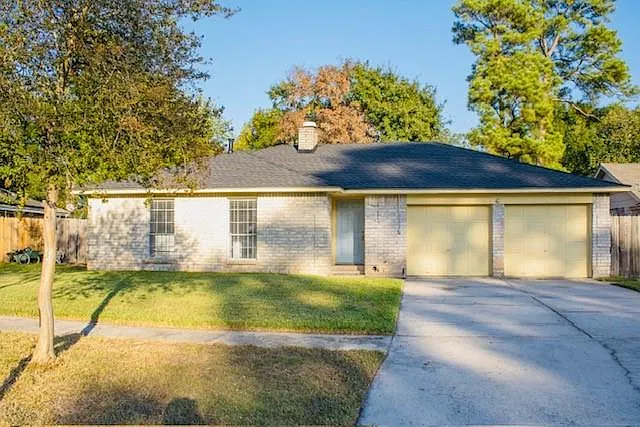 3 bed, 2.0 bath, 1400 sqft, $1,900 — Photo 3