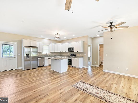 4th image of 31504 Purnell Dr
