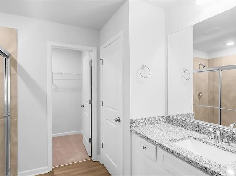 371 Lanier Cir — Photo 18