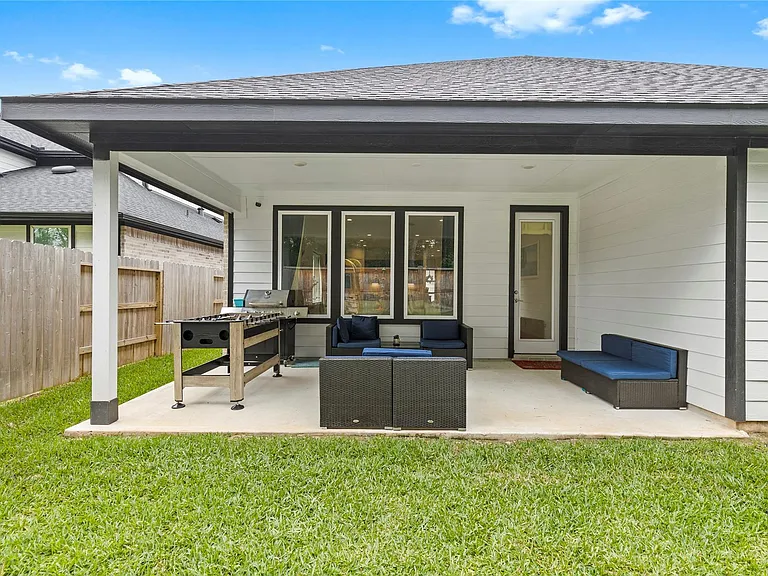 318 Springfield Terrace Dr — Photo 30