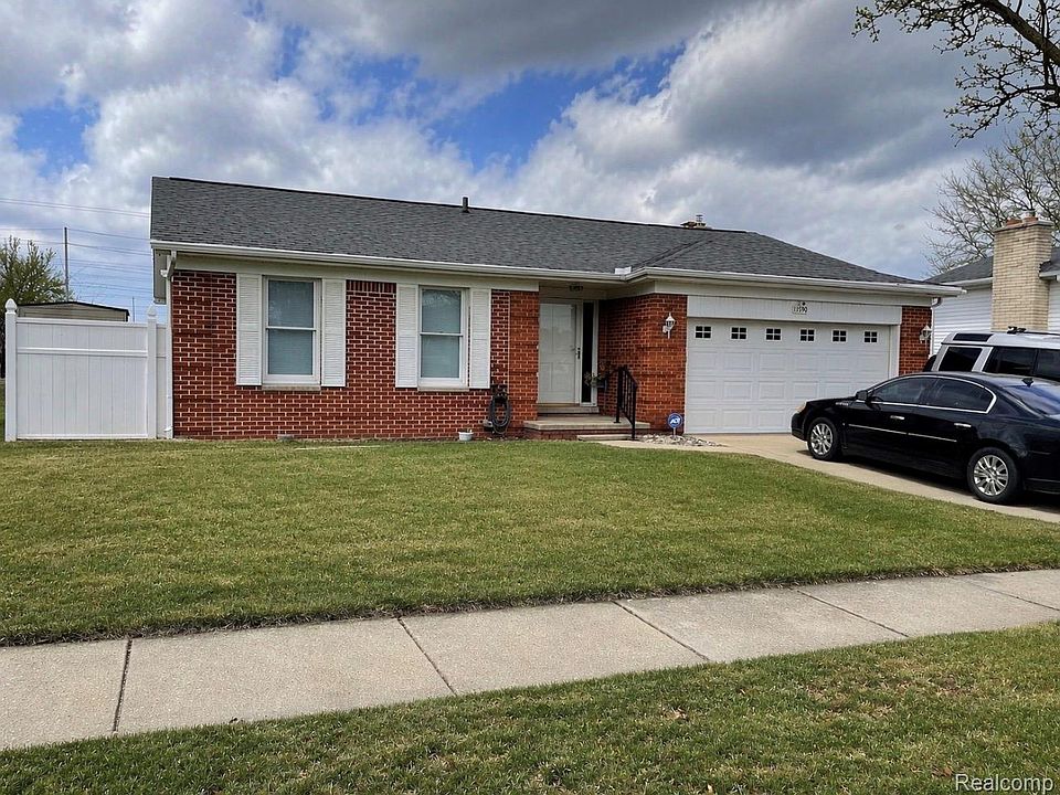 1st image of 18590 Blakely Dr