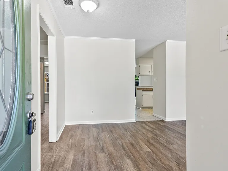 2 Cobbler Ct — Photo 2