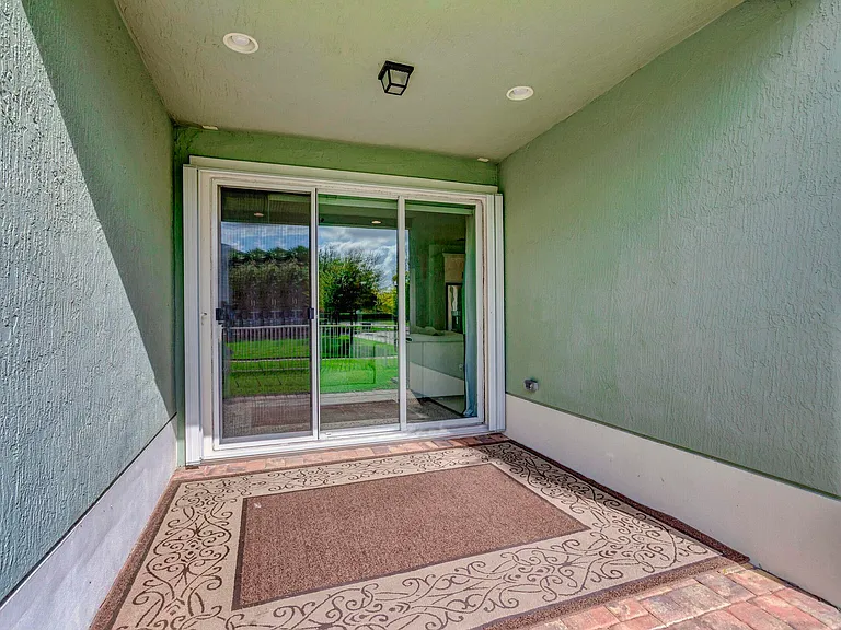 11900 Cypress Key Way — Photo 30