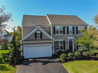 8714 Pathfinder Rd, Breinigsville, PA 18031