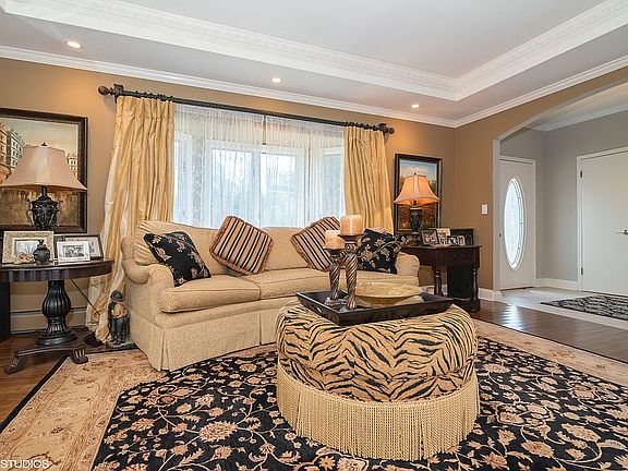 5th image of 31 Bowman Ln