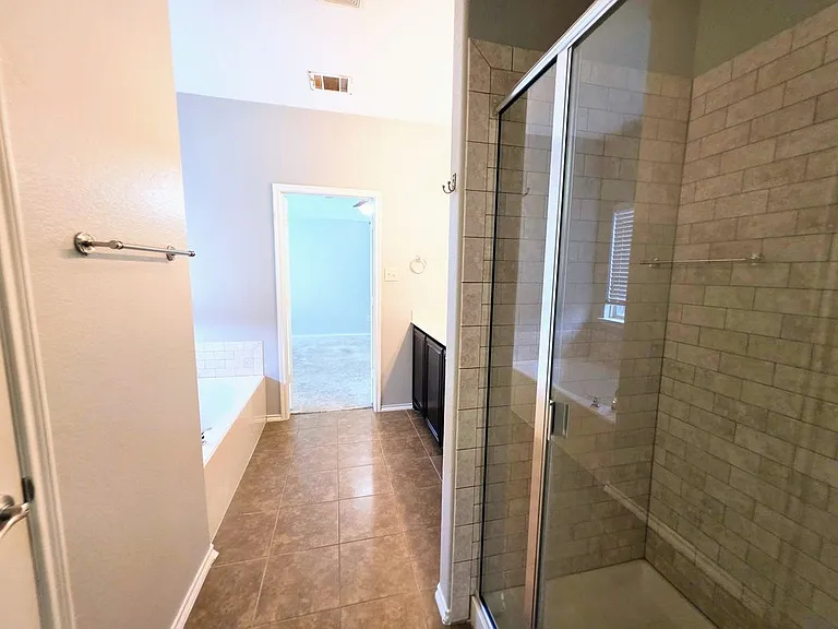 1809 Rodeo Dr — Photo 11