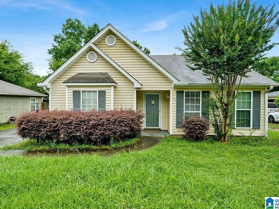 1st image of 199 Brookhollow Dr