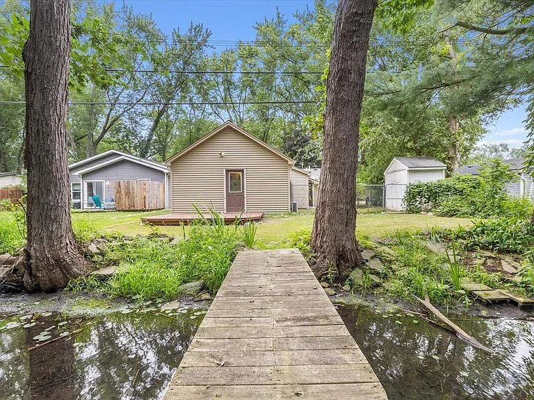 9535 Listeria St — Photo 4