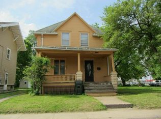 435 Conger St, Waterloo, IA 50703