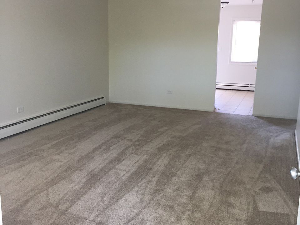 1st image of 2111 N Elmwood Ave APT 5C