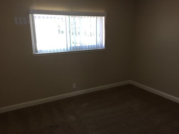 5th image of 3528 Agate Dr APT 11