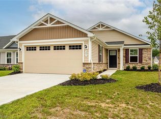 201 Hidden Cv, Amherst, OH 44001