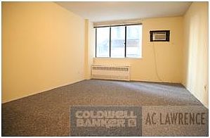 2nd image of 24 E 32nd St
