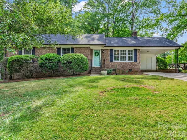 701 Hickory Hill Ct, Gastonia, NC 28054