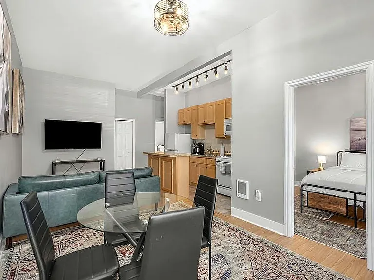 4307 SW Myrtle St — Photo 3