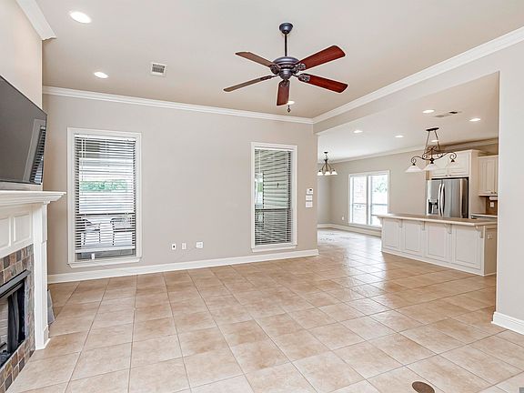 5th image of 13351 Sunny Ln