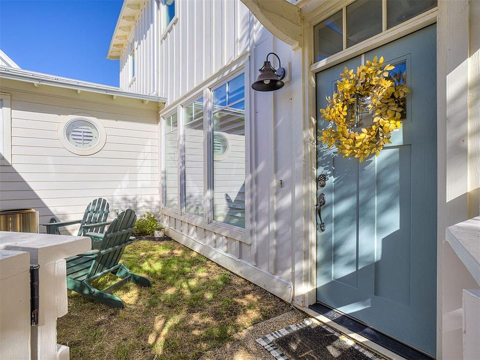 1st image of 29 Boardwalk Unit C