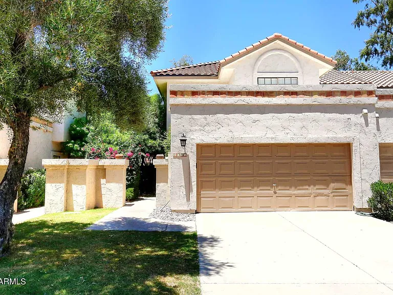 9705 E Mountain View Rd #1032 — Photo 3