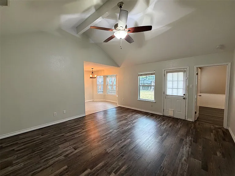 2306 Stirrup Dr — Photo 2