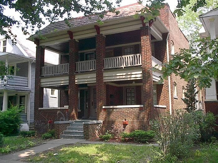 1st image of 2671 E 128th St