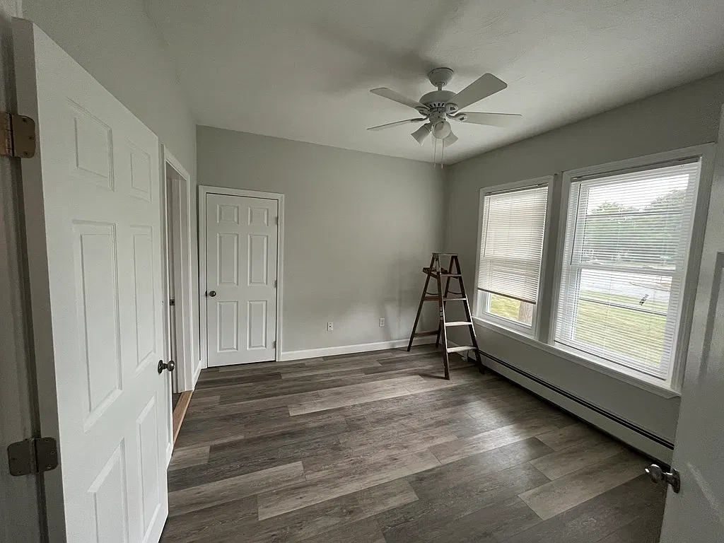 2 bed, 1012 sqft, $1,800 — Photo 4