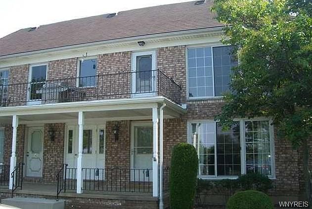 1st image of 60 Carriage Dr APT 7