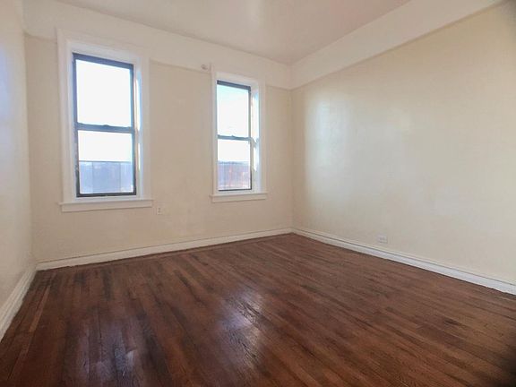3rd image of 114 W 238th St APT 6G