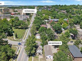 1225 Bertrand St, Manhattan, KS 66502