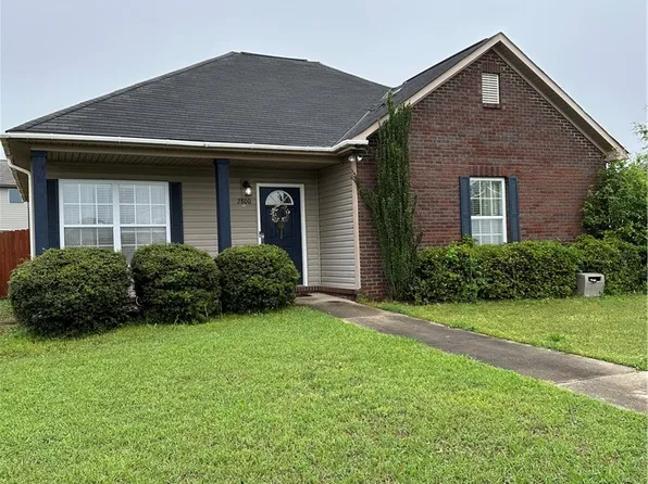2800 Lismore Ct, Opelika, AL 36804