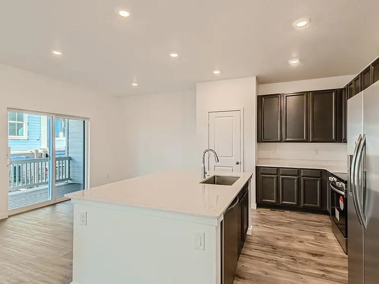 637 Acorn Pl — Photo 7