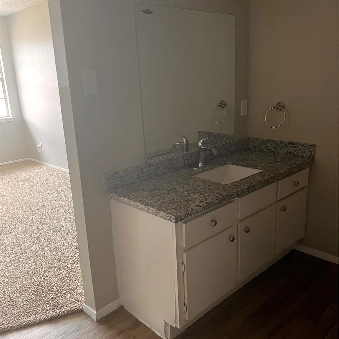 2 bed, 2.0 bath, 1096 sqft, $1,350 — Photo 4
