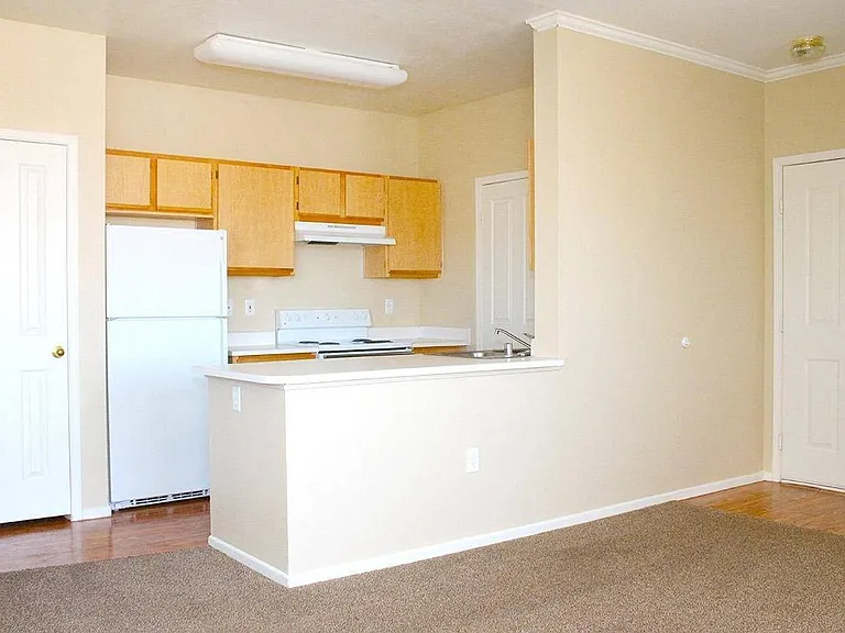 Avalon at Seven Hills — Photo 12