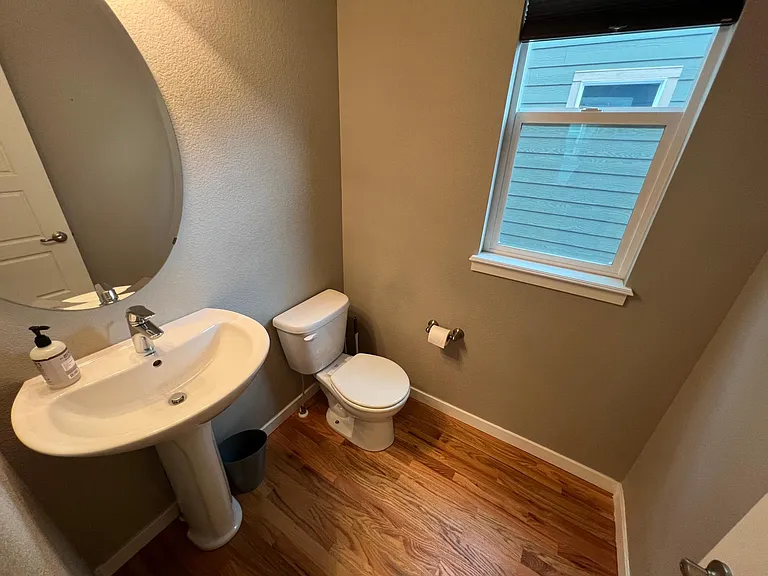 2466 Ellingwood Dr — Photo 3