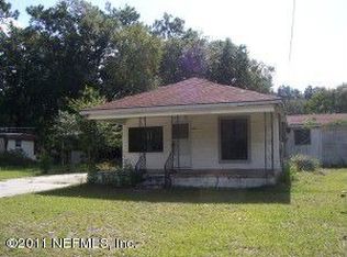 2858 Haddock Rd, Jacksonville, FL 32218