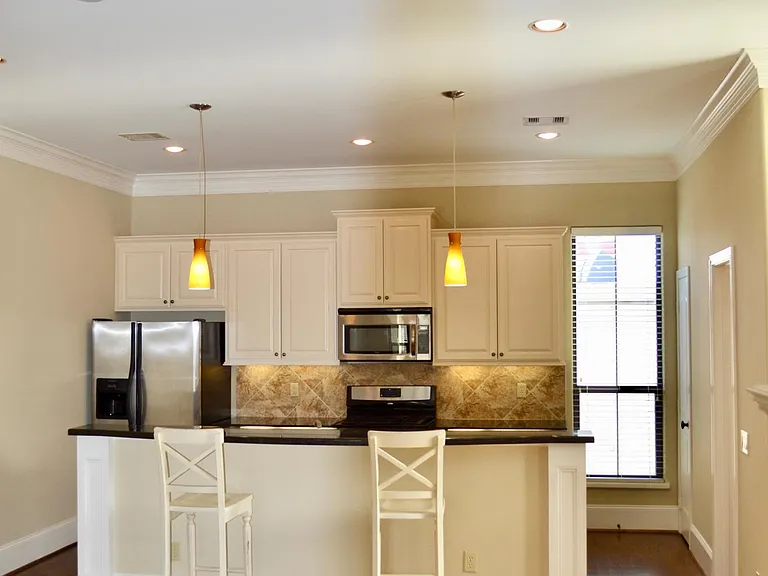 3127 Fairdale Oaks E — Photo 14