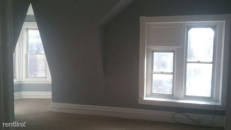 2nd image of 505 Oley St APT 3