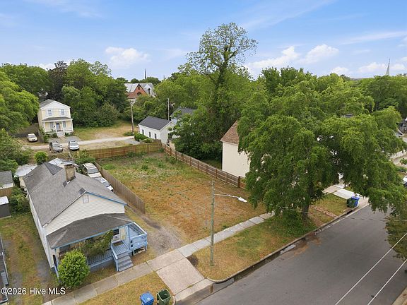 4th image of 714 Campbell Street