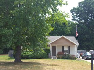 592 Woodhaven Dr, Clarksville, TN 37042