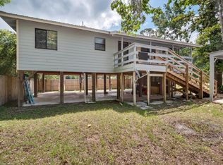 307 3rd Ave NW, Steinhatchee, FL 32359