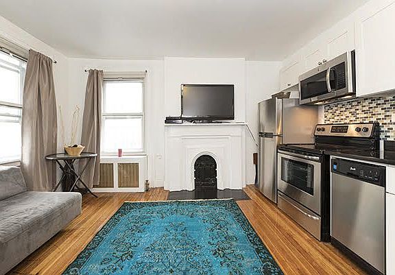 3rd image of 465 6th Ave APT 3F