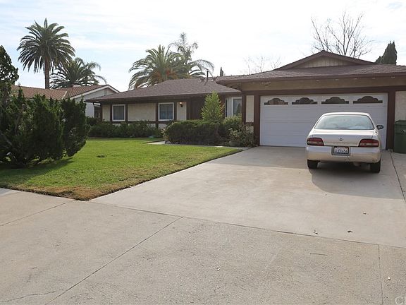 2nd image of 13827 Fenton Ave