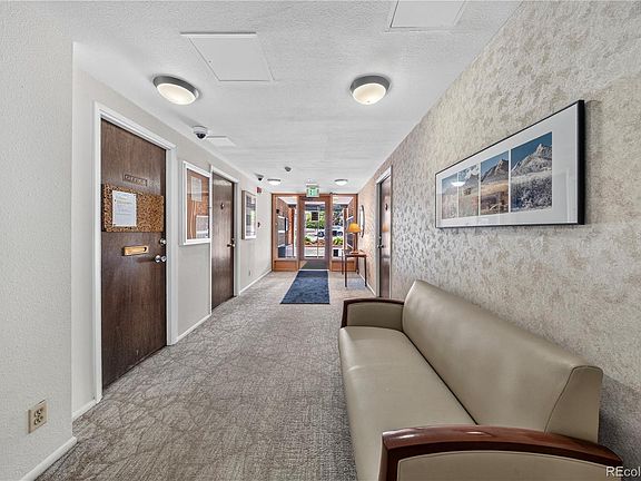 4th image of 850 20th Street #404