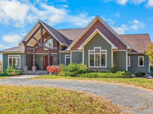 840 Bent School Rd, Meadows Of Dan, VA 24120