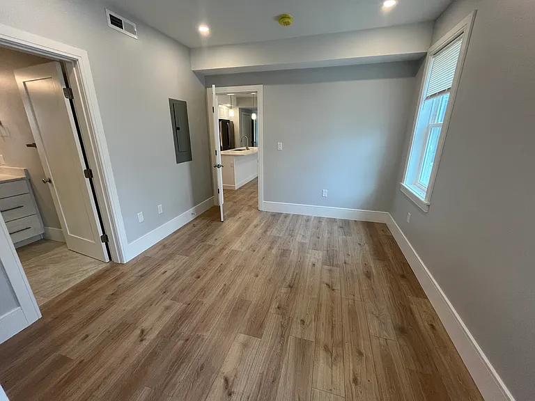 124 Kenrick St #5 — Photo 8