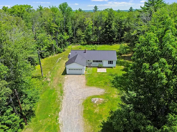 557 Smithfield Road, Oakland, ME 04963