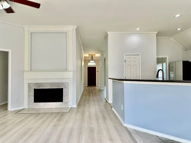 3131 Valley Ct — Photo 8