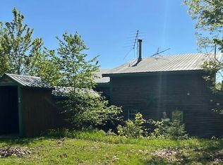 20 Monument Rd, Abbot, ME 04406